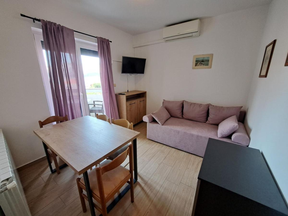 Apartments Leticia Baška Eksteriør bilde